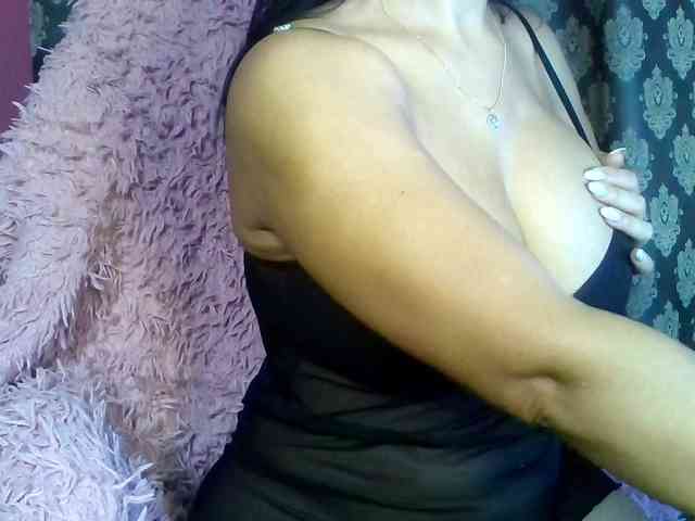 ValentinaVale webcam