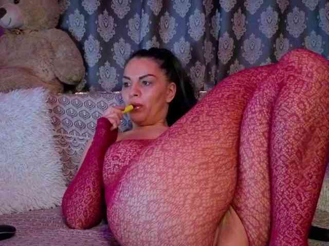 ValentinaVale webcam