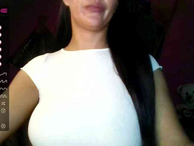 ValentinaVale webcam