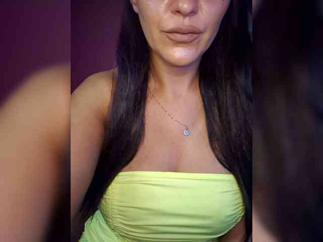 ValentinaVale webcam