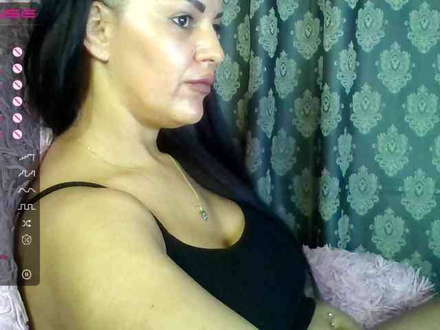 ValentinaVale webcam