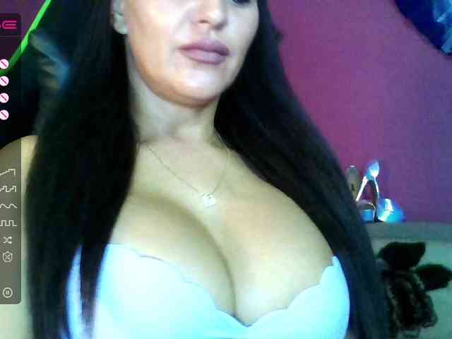 ValentinaVale webcam