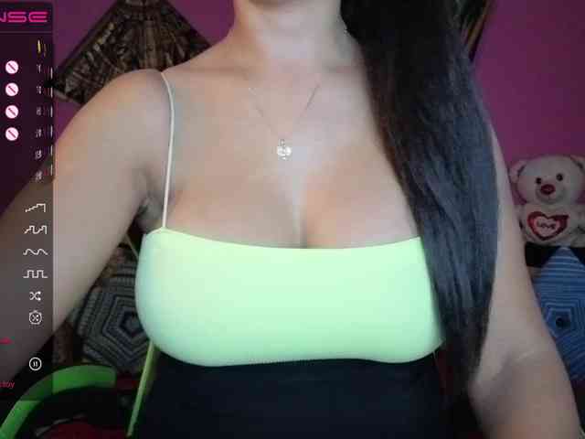 ValentinaVale webcam
