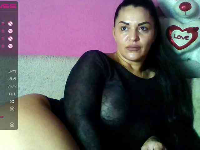 ValentinaVale webcam