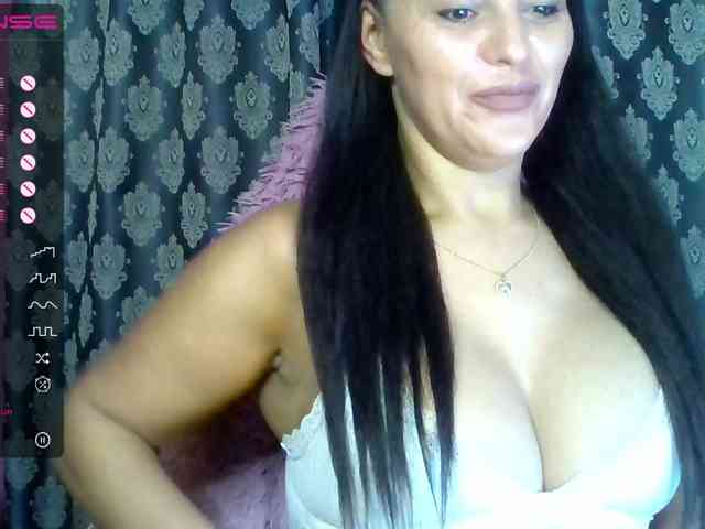 ValentinaVale webcam