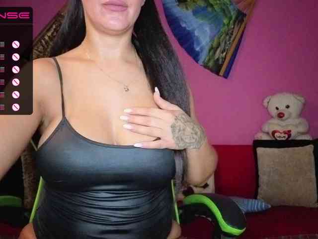 ValentinaVale webcam