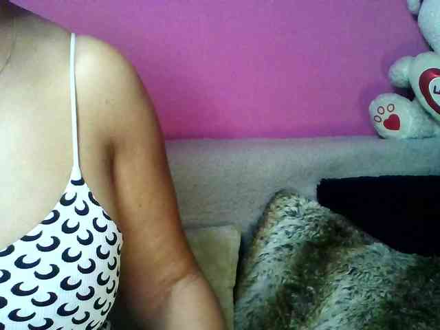 ValentinaVale webcam