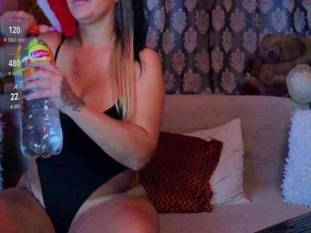 ValentinaVale webcam