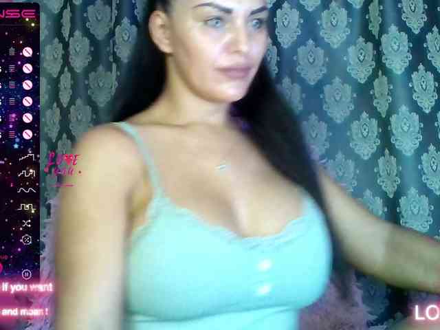 ValentinaVale webcam