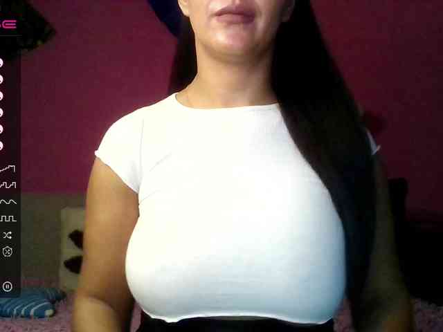 ValentinaVale webcam