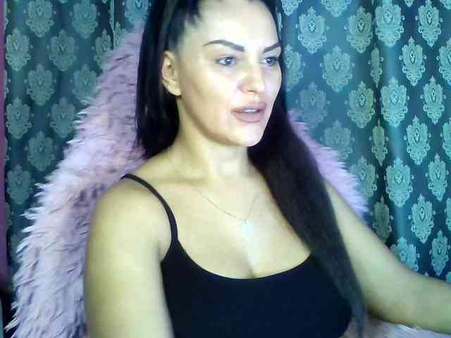 ValentinaVale webcam