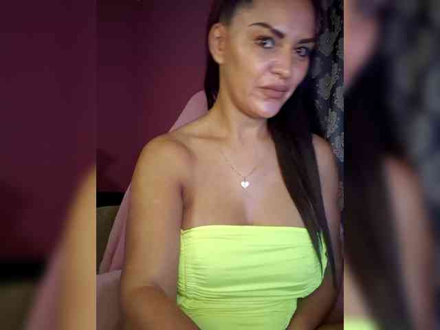 ValentinaVale webcam