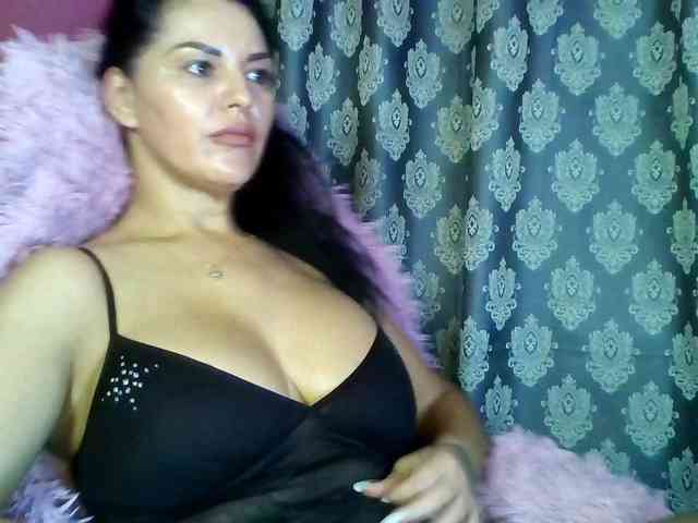 ValentinaVale webcam