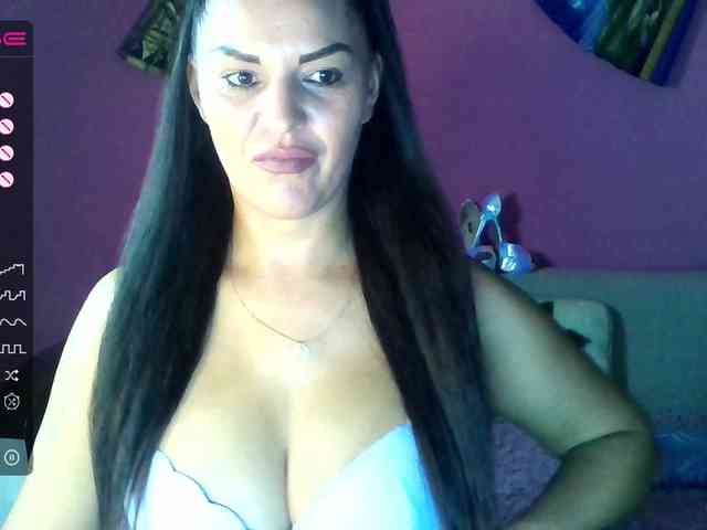 ValentinaVale webcam