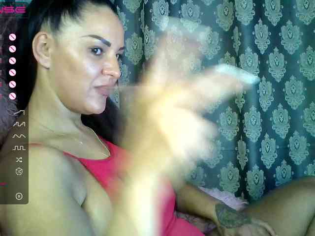 ValentinaVale webcam
