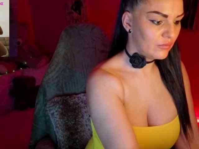 Italian-Girl webcam