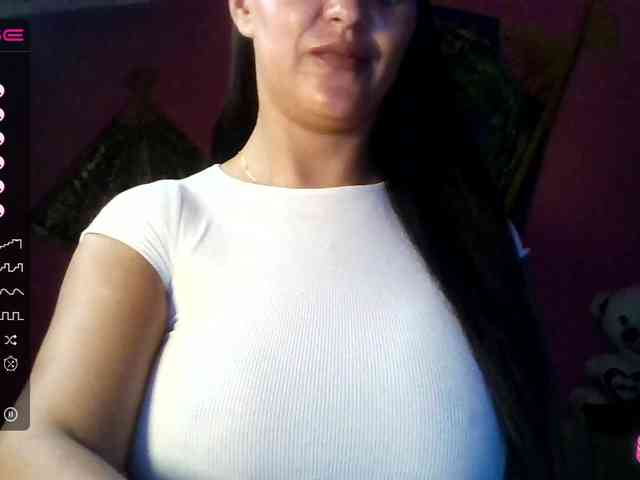 ValentinaVale webcam