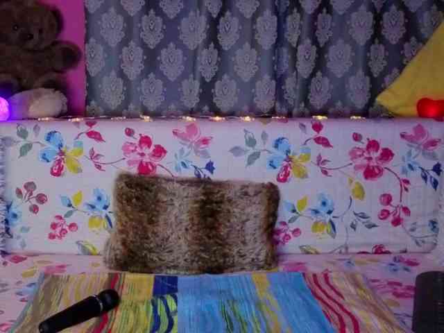 ValentinaVale webcam