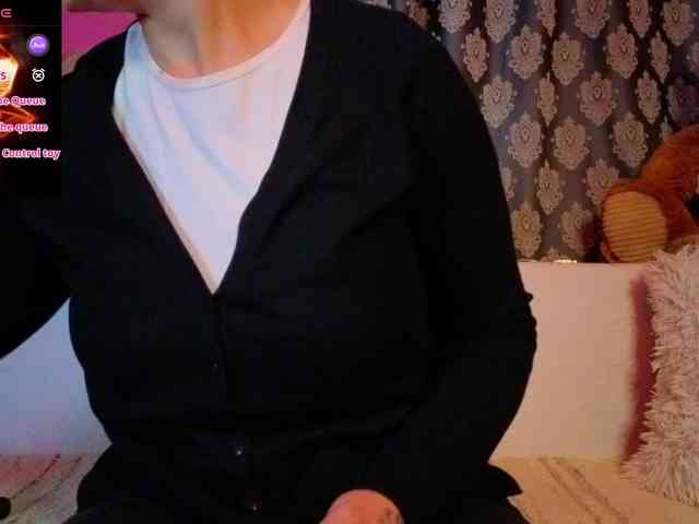 ValentinaVale webcam