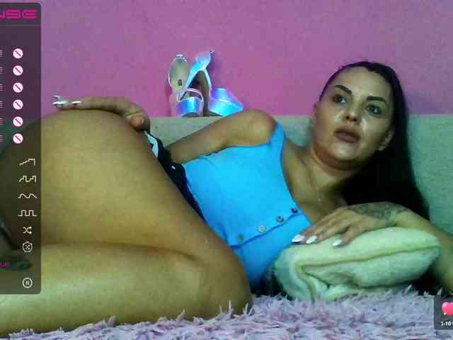 ValentinaVale webcam