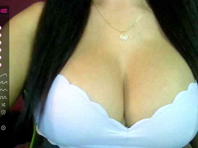 ValentinaVale webcam