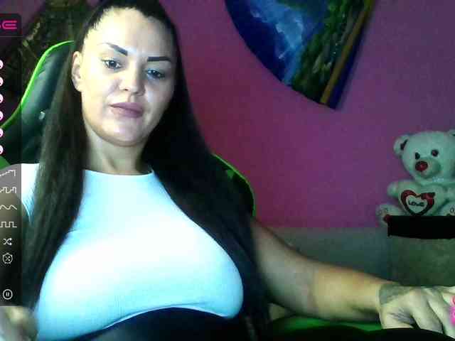 ValentinaVale webcam