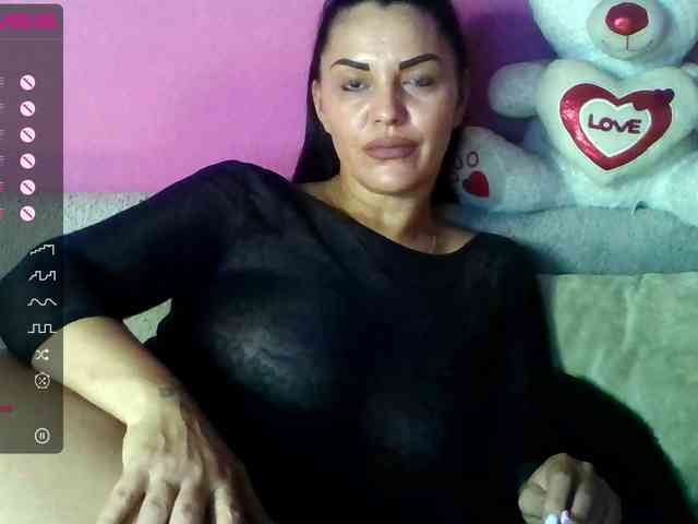 ValentinaVale webcam