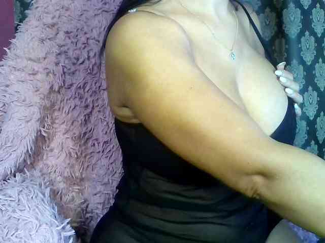 ValentinaVale webcam