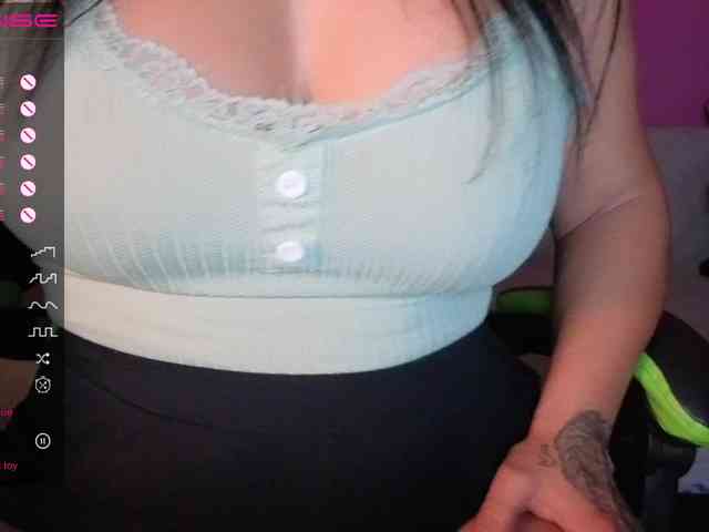 ValentinaVale webcam