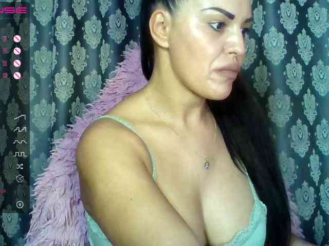 ValentinaVale webcam