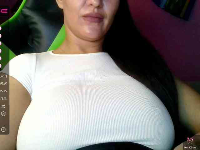 ValentinaVale webcam