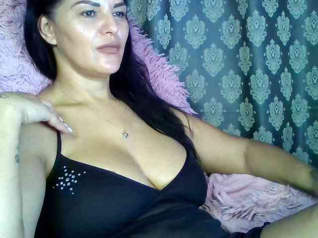 ValentinaVale webcam
