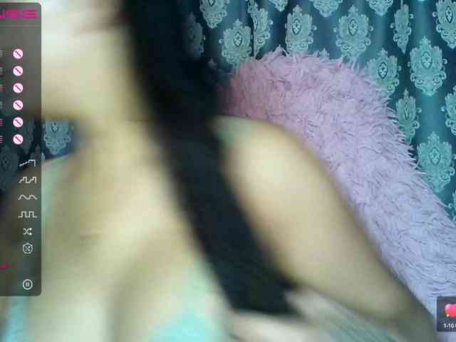 ValentinaVale webcam