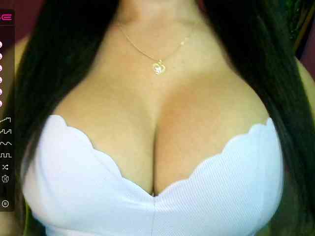 ValentinaVale webcam