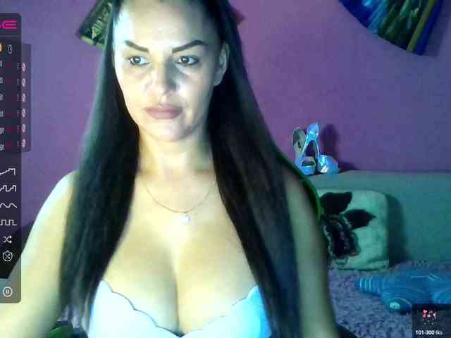ValentinaVale webcam
