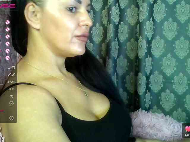 ValentinaVale webcam