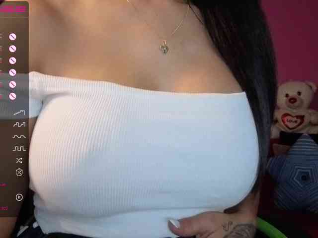 ValentinaVale webcam