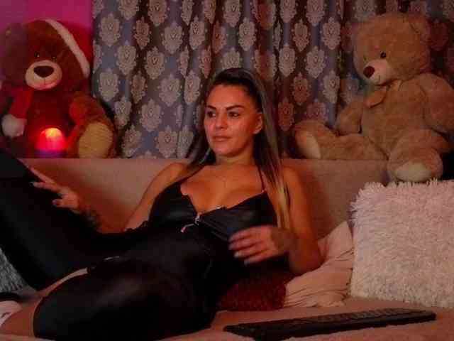 ValentinaVale webcam