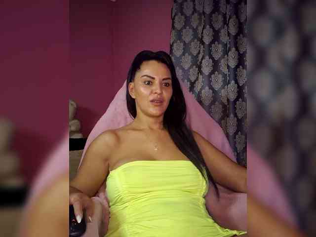 ValentinaVale webcam