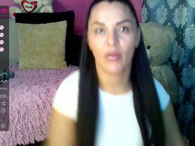 ValentinaVale webcam