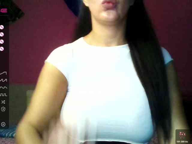 ValentinaVale webcam
