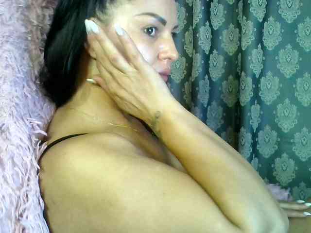 ValentinaVale webcam