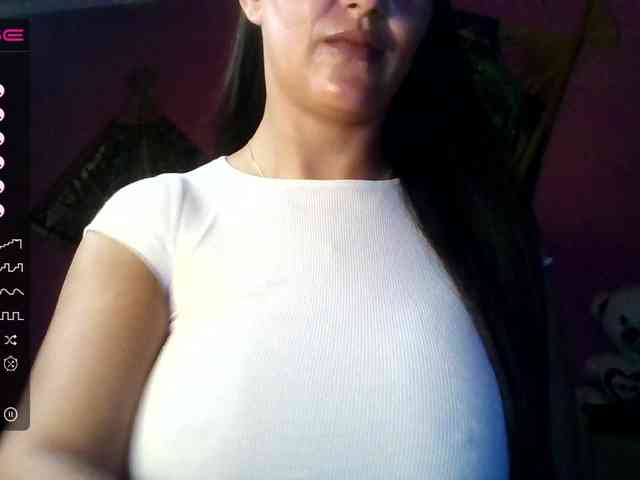 ValentinaVale webcam