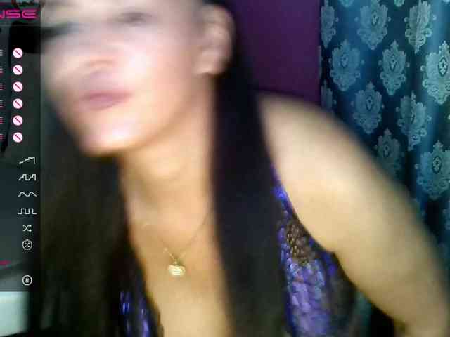 ValentinaVale webcam