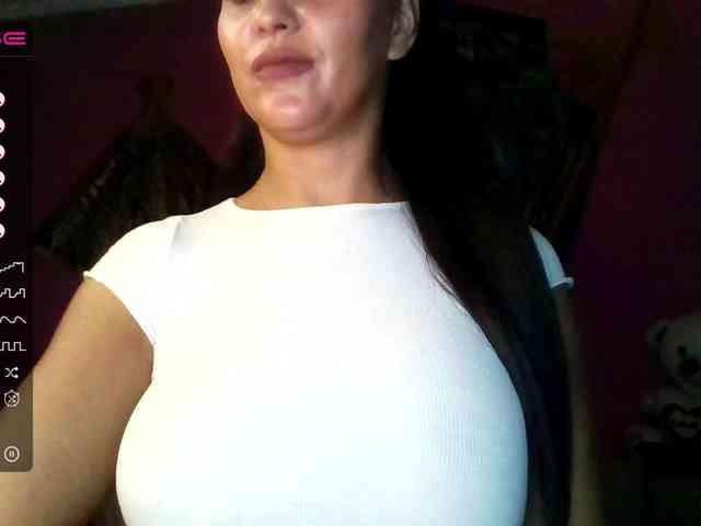 ValentinaVale webcam