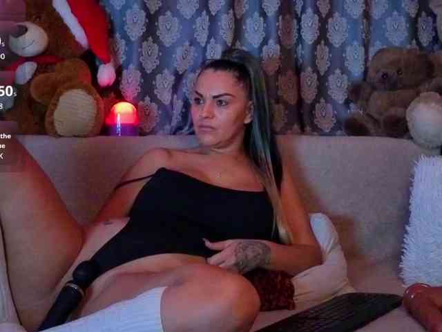 ValentinaVale webcam