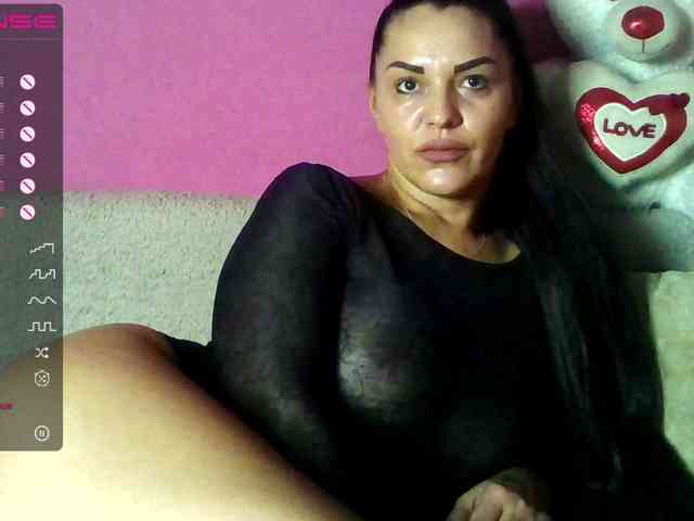 ValentinaVale webcam