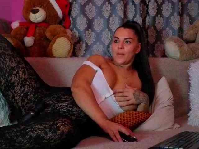 ValentinaVale webcam