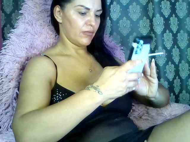 ValentinaVale webcam