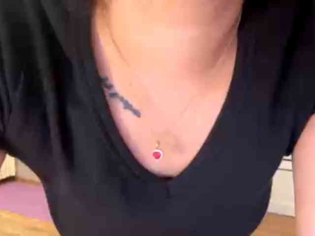 PearlDelisle webcam